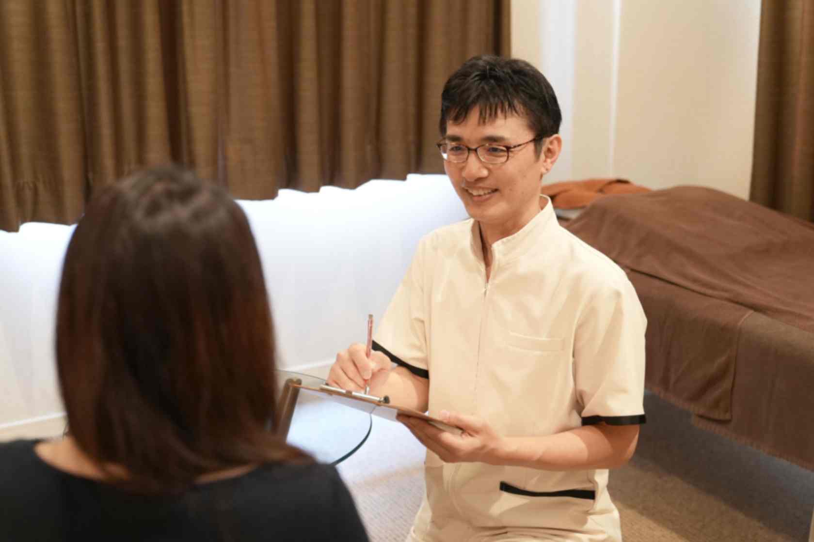 美容鍼・美容整体